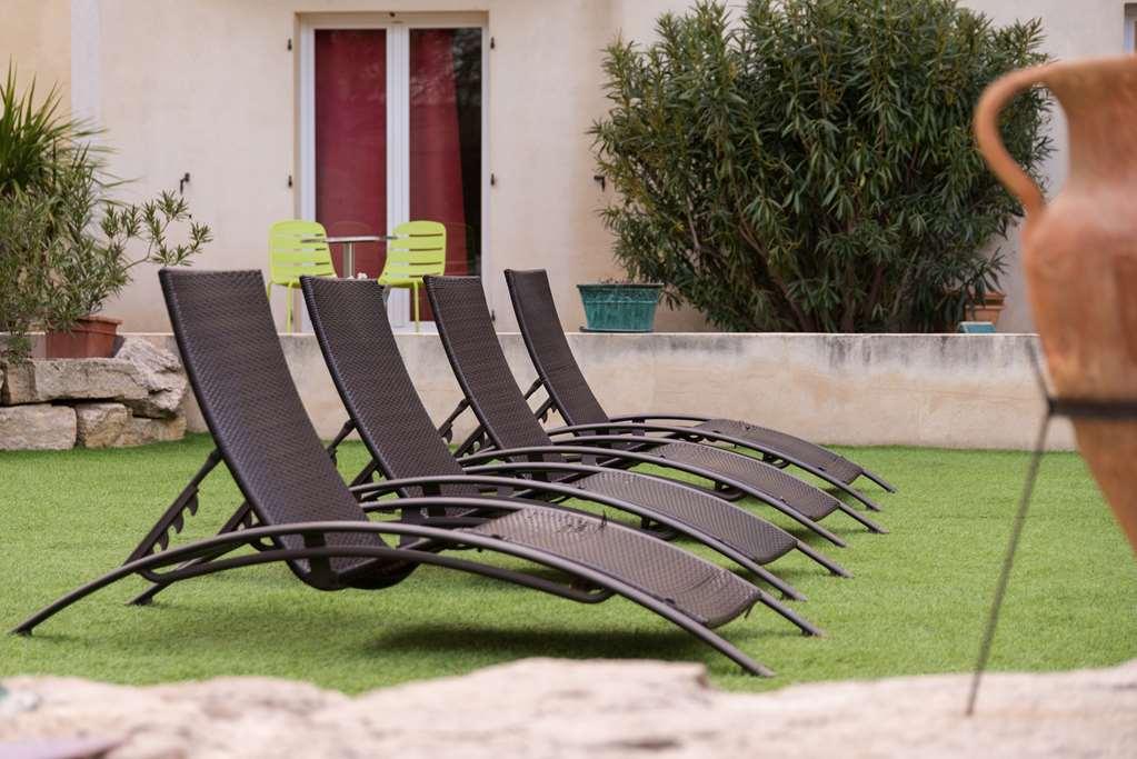 The Originals City, Hotel Le Village Provencal, Aix-En-Provence Nord Pertuis Exteriör bild