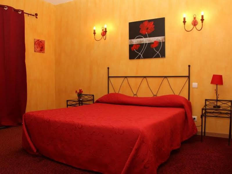 The Originals City, Hotel Le Village Provencal, Aix-En-Provence Nord Pertuis Exteriör bild